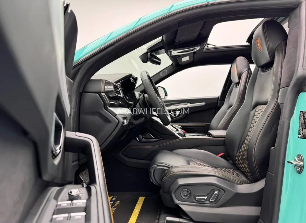 Lamborghini Urus 2020 for Sale in Dubai Image-11