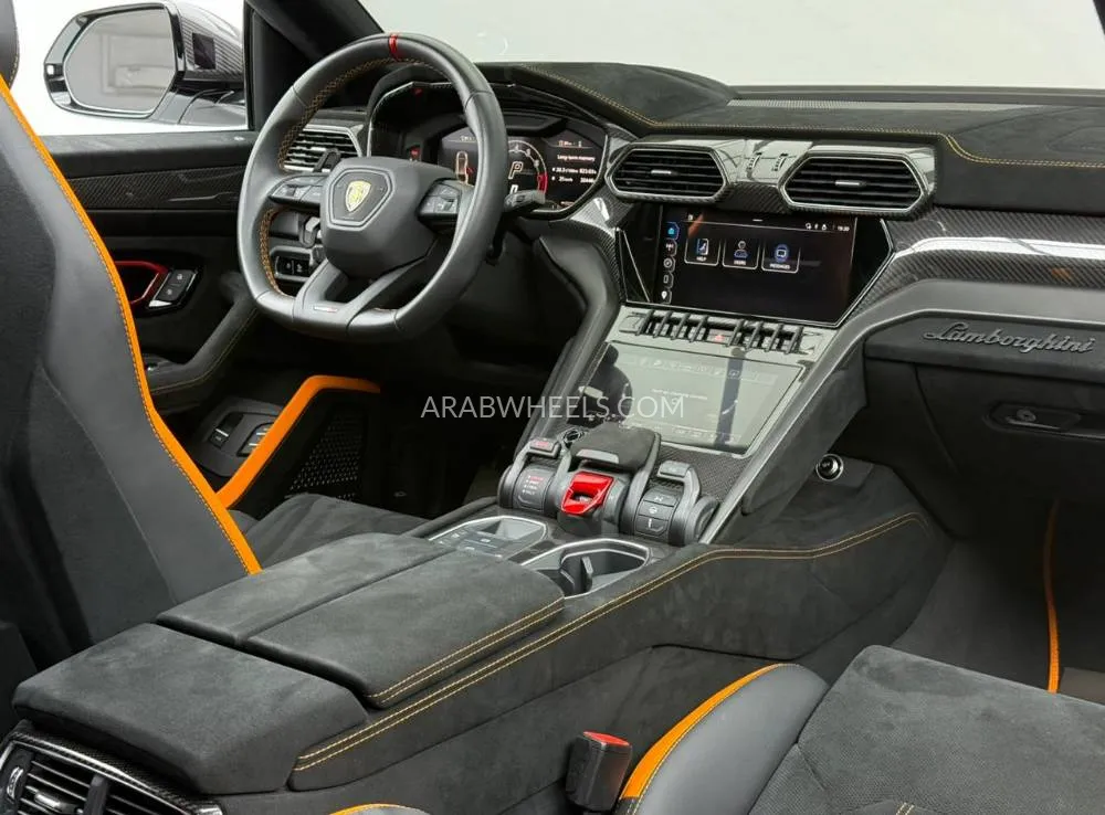 Lamborghini Urus 2023 for Sale in Dubai Image-11