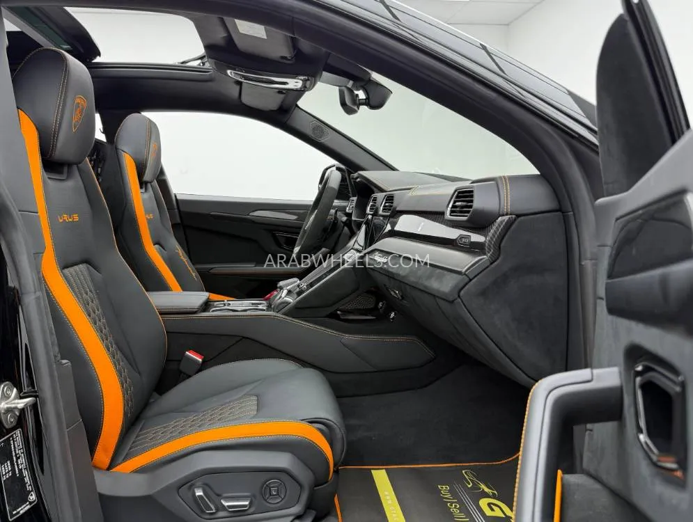 Lamborghini Urus 2024 for Sale in Dubai Image-15