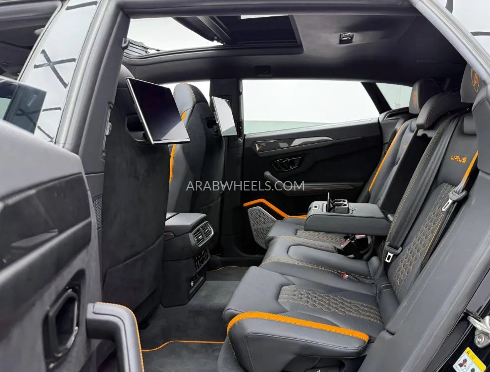 Lamborghini Urus 2024 for Sale in Dubai Image-16