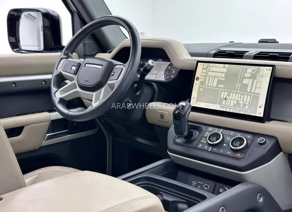 Land Rover Defender 2022 for Sale in Dubai Image-12