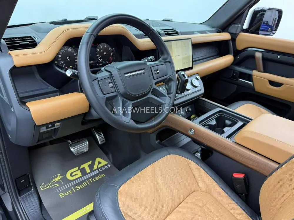 Land Rover Defender 2024 for Sale in Dubai Image-10