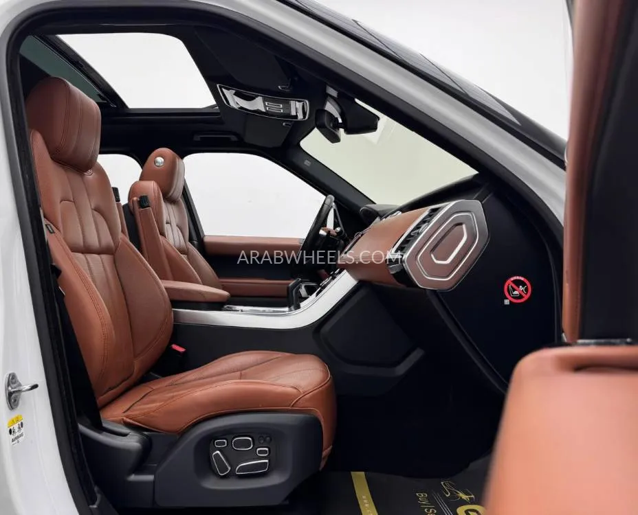 Land Rover Range Rover Sport 2015 for Sale in Dubai Image-12