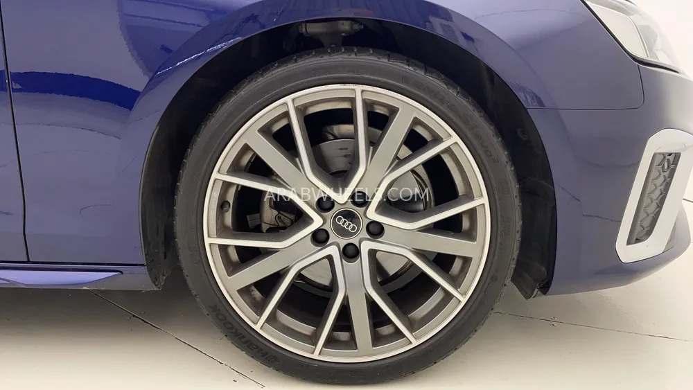 Audi A4 2023 for Sale in Dubai Image-10