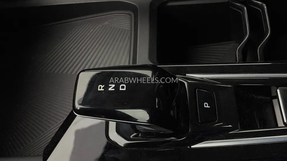 Geely Coolray 2025 for Sale in Dubai Image-18