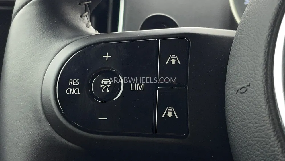 ميني كانتريمان 2023 for Sale in دبي Image-20