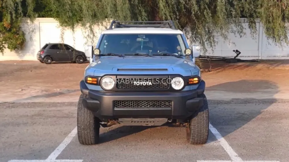 Toyota FJ Cruiser 2021 for Sale in Dubai Image-4