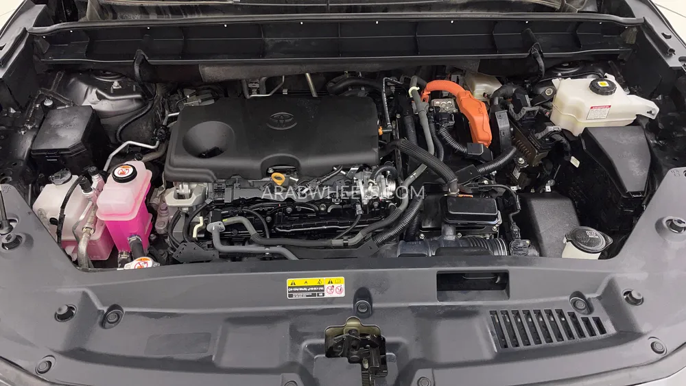 Toyota Highlander 2023 for Sale in Dubai Image-9