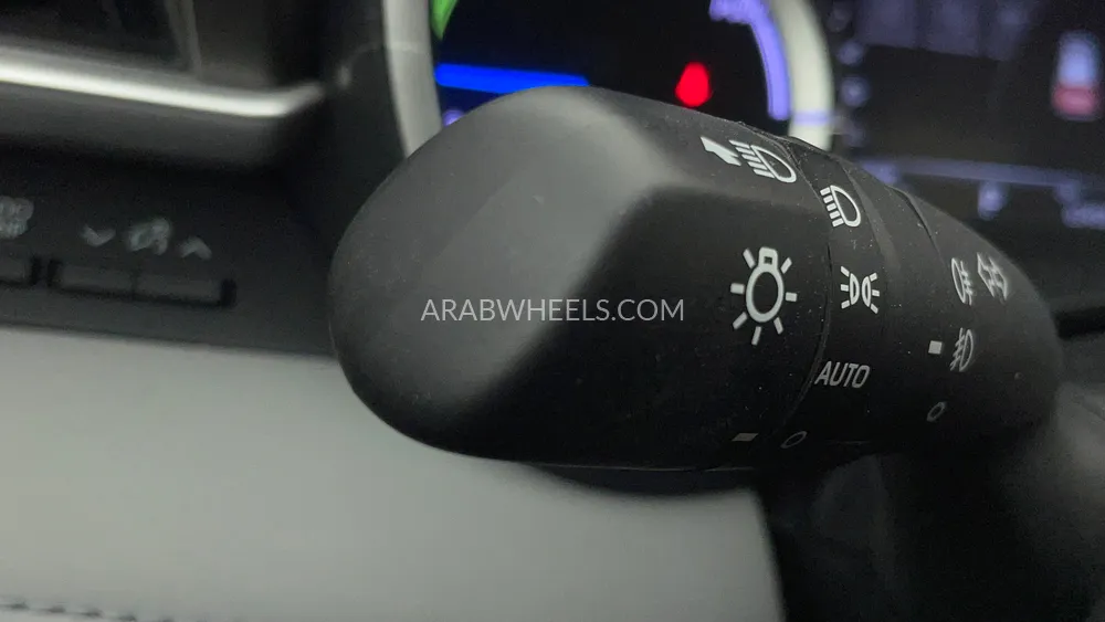 Toyota Highlander 2023 for Sale in Dubai Image-35