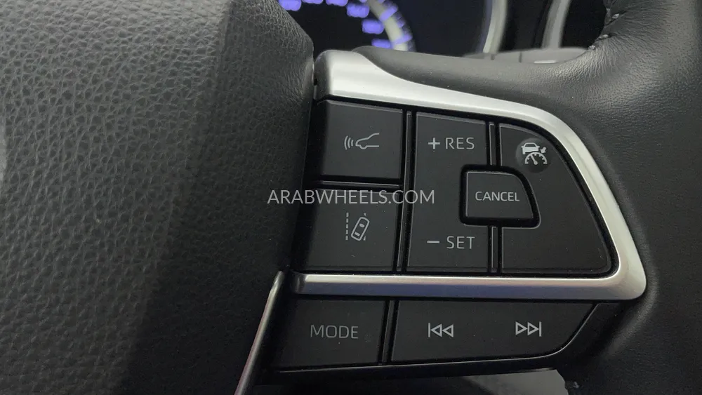 Toyota Highlander 2023 for Sale in Dubai Image-47