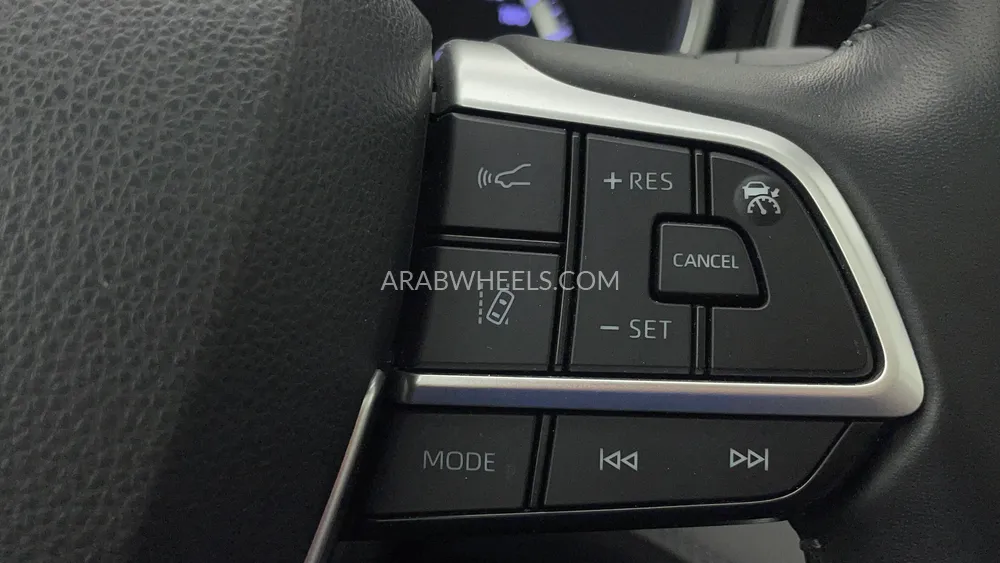 Toyota Highlander 2023 for Sale in Dubai Image-50