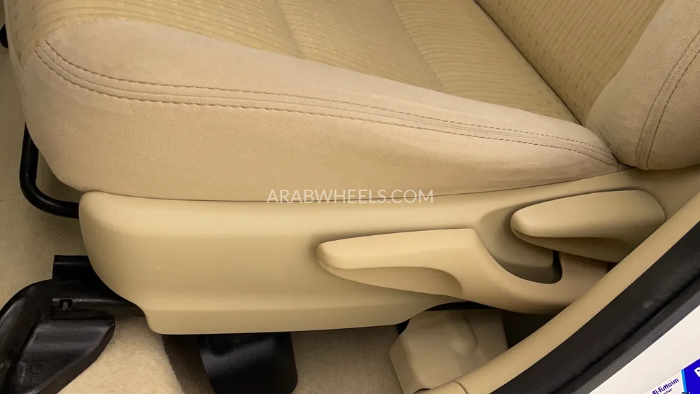 تويوتا يارس 2022 for Sale in دبي Image-19