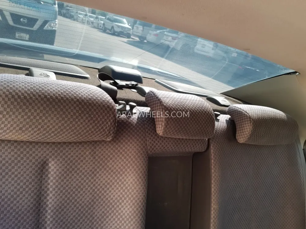 تويوتا يارس 2007 for Sale in دبي Image-12