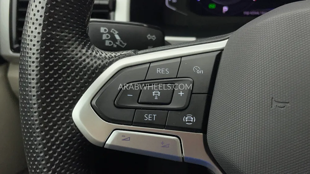 Volkswagen Teramont 2022 for Sale in Dubai Image-54