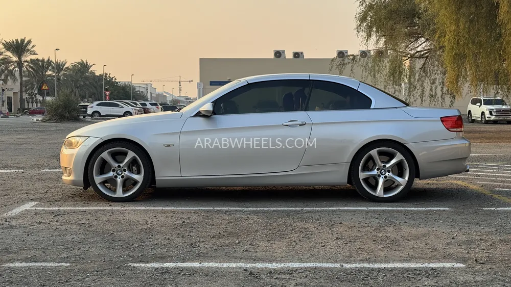 بي إم دبليو الفئة الثالثة 2009 for Sale in دبي Image-3