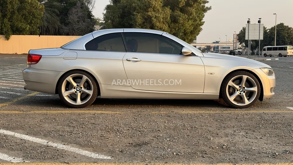 بي إم دبليو الفئة الثالثة 2009 for Sale in دبي Image-7