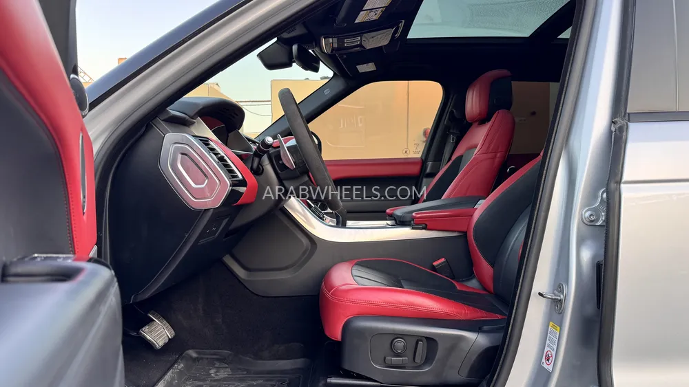 لاند روفر رينج روفر سبورت 2020 for Sale in دبي Image-9