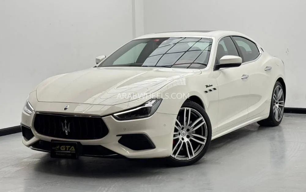 Maserati Ghibli 2022 for Sale in Dubai Image-3