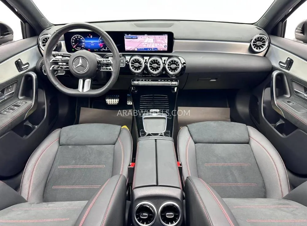 مرسيدس بنز كلاس A 2024 for Sale in دبي Image-10