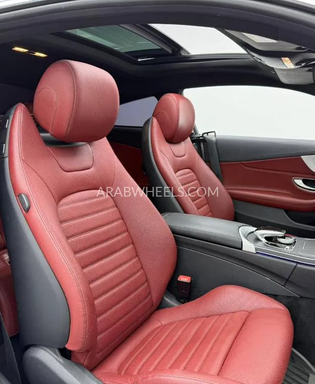 مرسيدس بنز كلاس C 2019 for Sale in دبي Image-13