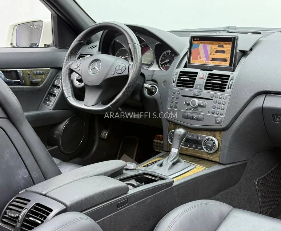 Mercedes Benz C Class 2010 for Sale in Dubai Image-12