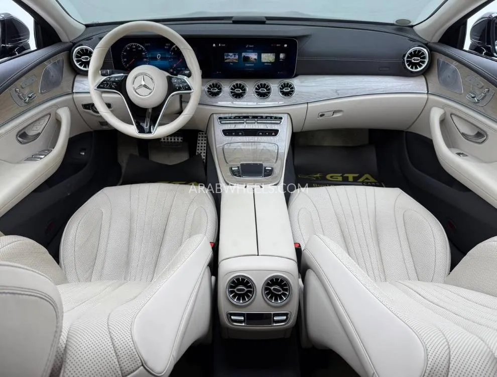 مرسيدس بنز CLS Class 2023 for Sale in دبي Image-13