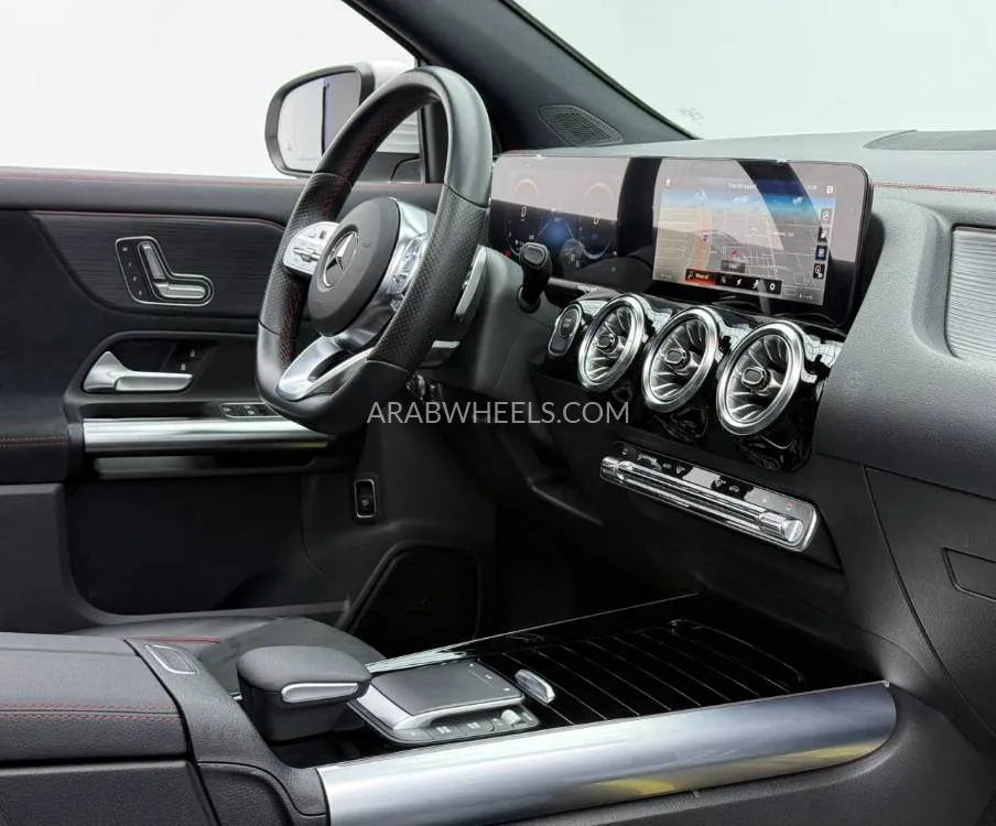 مرسيدس بنز EQA 2023 for Sale in دبي Image-7