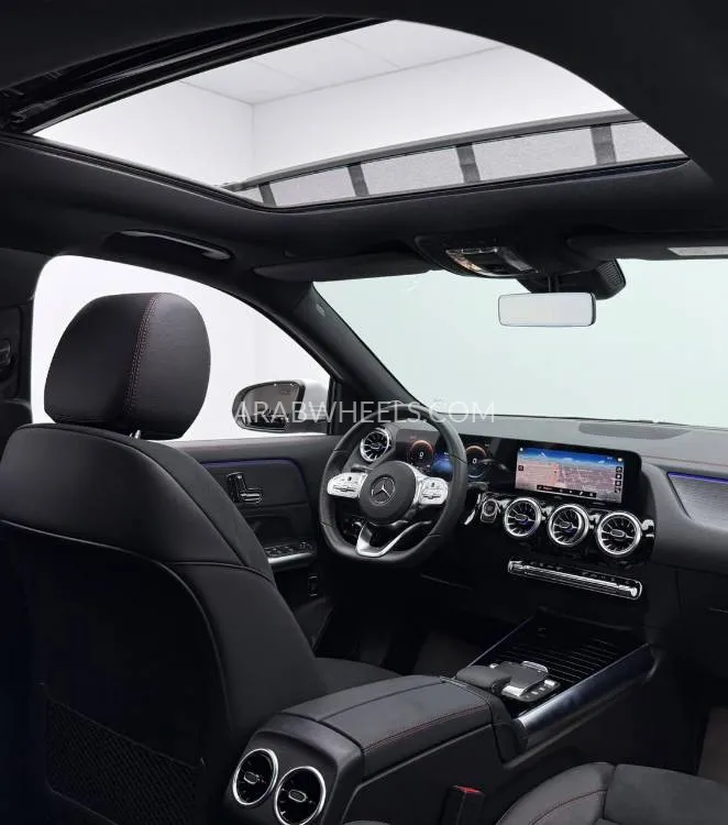 مرسيدس بنز EQA 2024 for Sale in دبي Image-12