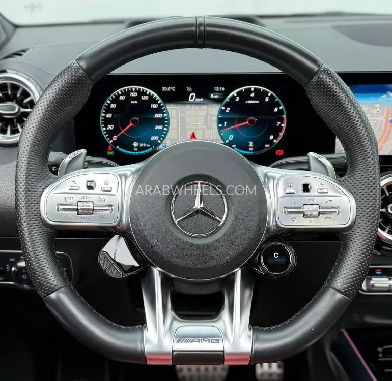 Mercedes Benz GLA 2022 for Sale in Dubai Image-7
