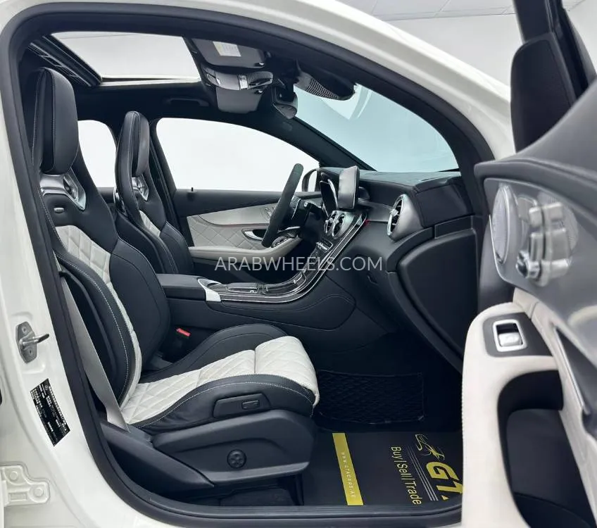 Mercedes Benz GLC Class 2020 for Sale in Dubai Image-17