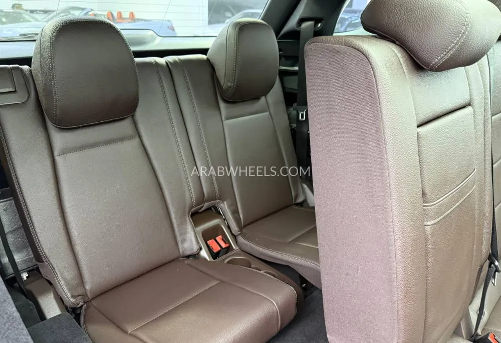 Mercedes Benz GLE Class 2022 for Sale in Dubai Image-17