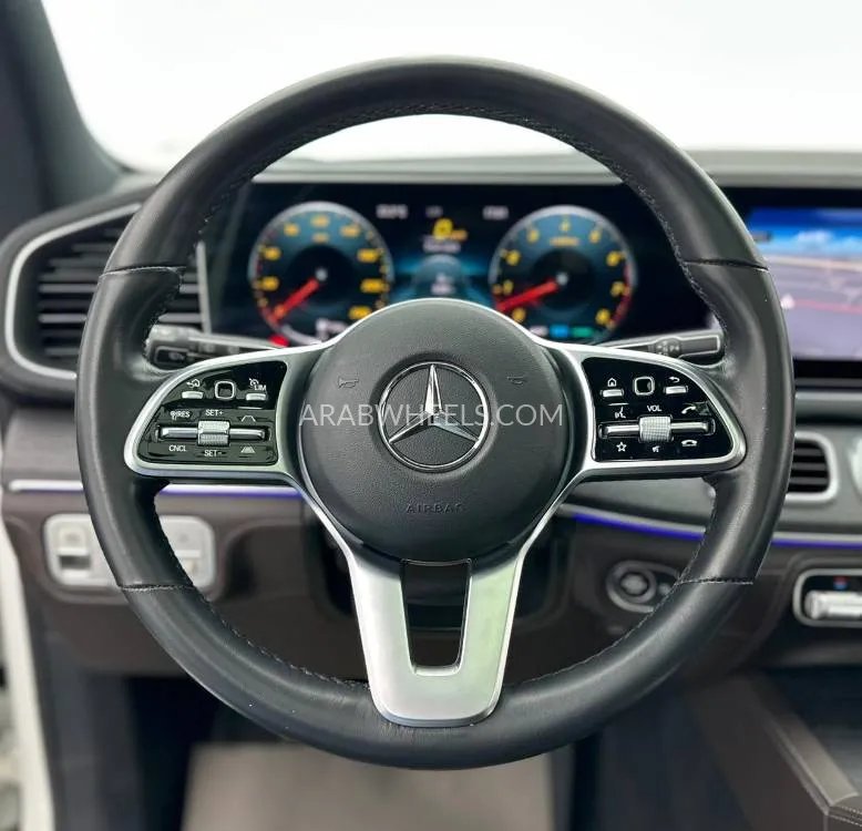Mercedes Benz GLE Class 2022 for Sale in Dubai Image-7
