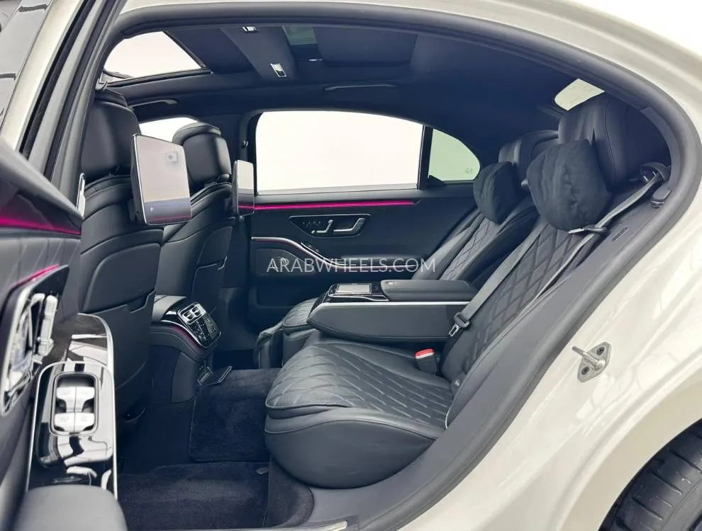 Mercedes Benz CLS Class 2021 for Sale in Dubai Image-16