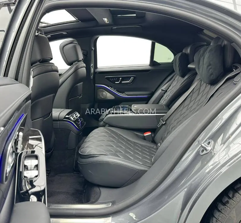 Mercedes Benz CLS Class 2022 for Sale in Dubai Image-18