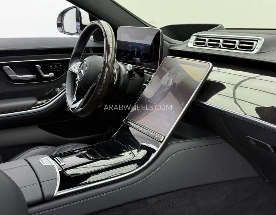 Mercedes Benz CLS Class 2022 for Sale in Dubai Image-10