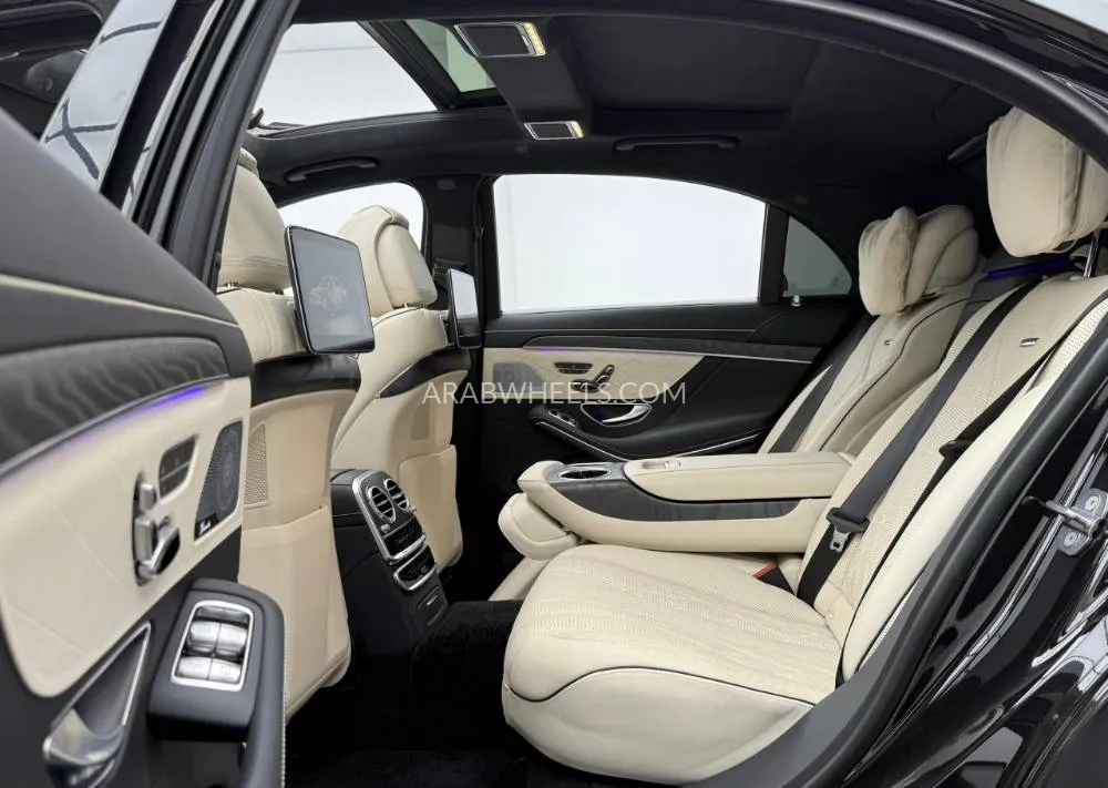 Mercedes Benz CLS Class 2018 for Sale in Dubai Image-17