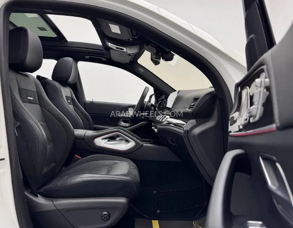 مرسيدس بنز GLE Class 2022 for Sale in دبي Image-8