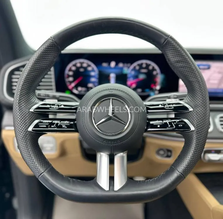 مرسيدس بنز GLE Class 2024 for Sale in دبي Image-7