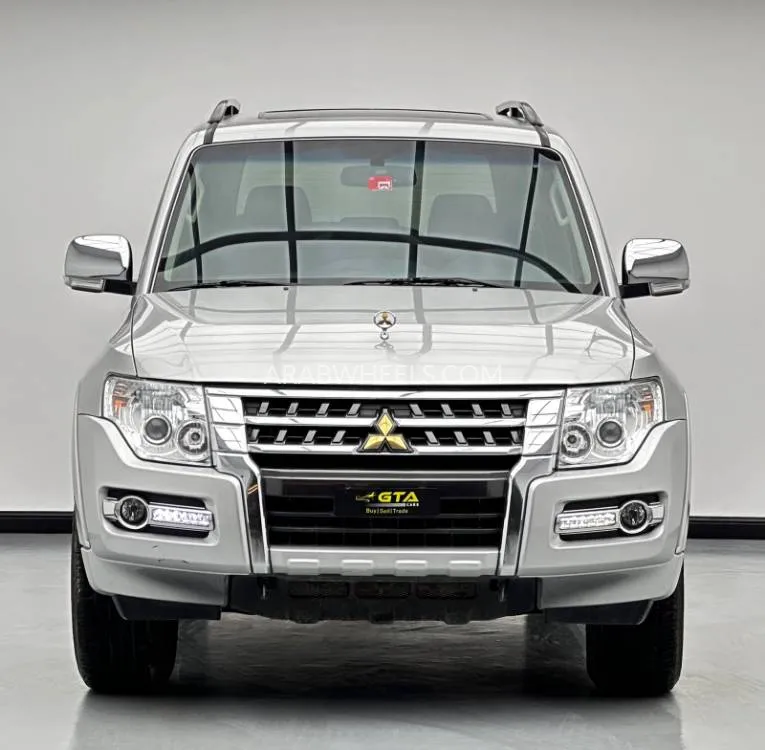Mitsubishi Pajero 2022 for Sale in Dubai Image-2