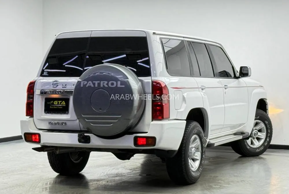 Nissan Patrol 2022 for Sale in Dubai Image-5