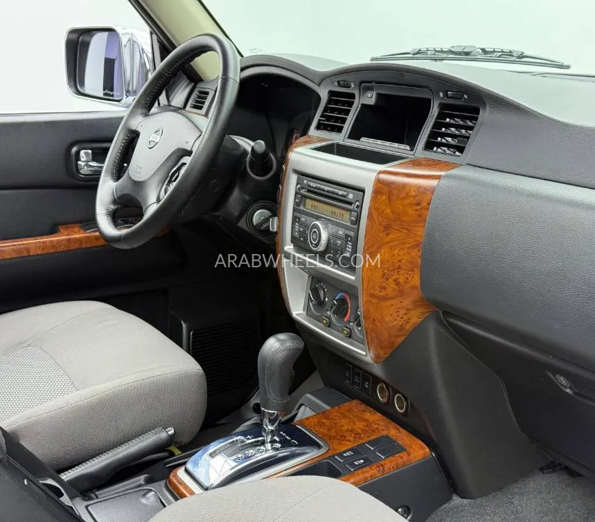 Nissan Patrol 2022 for Sale in Dubai Image-12