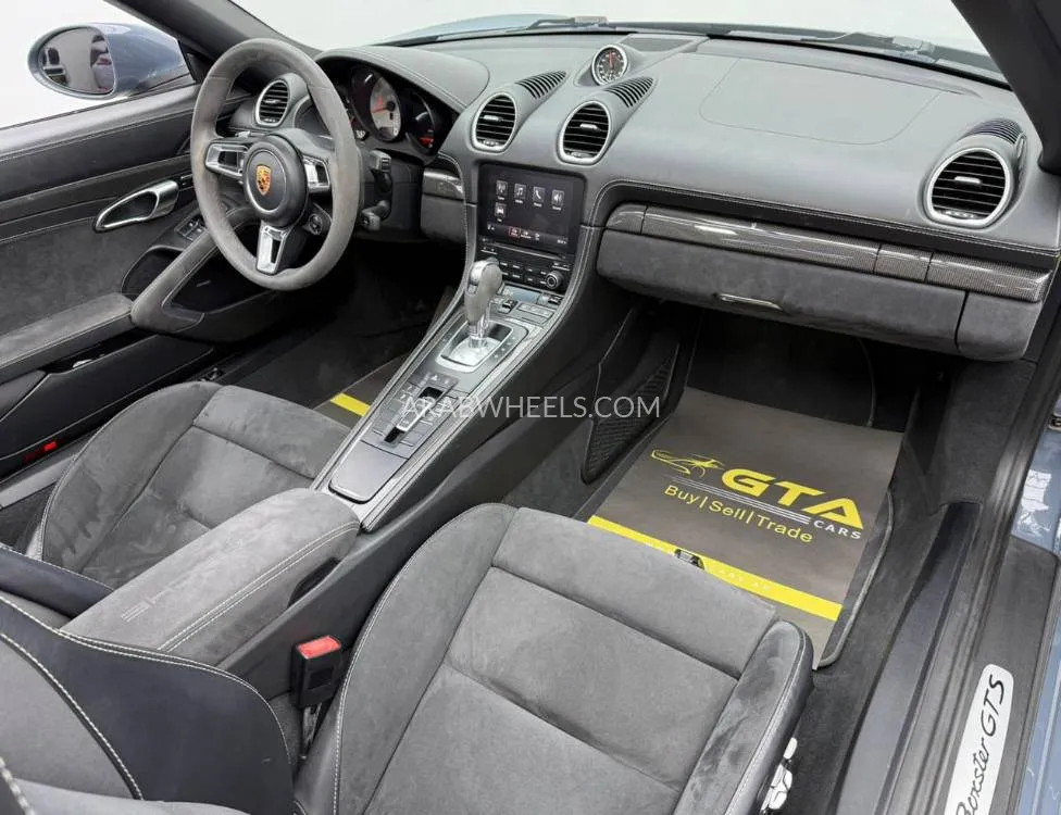 Porsche 718 2018 for Sale in Dubai Image-10