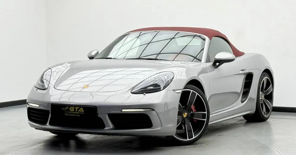 Porsche 718 2019 for Sale in Dubai Image-4