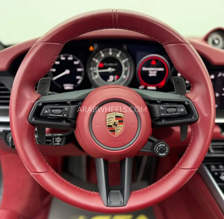 بورشه 911 2023 for Sale in دبي Image-7