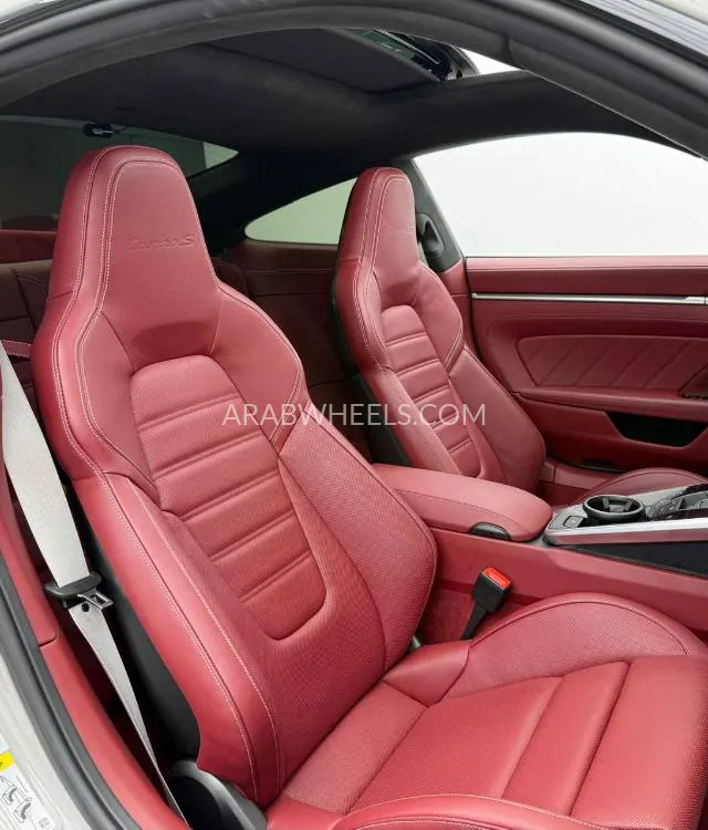 بورشه 911 2023 for Sale in دبي Image-13