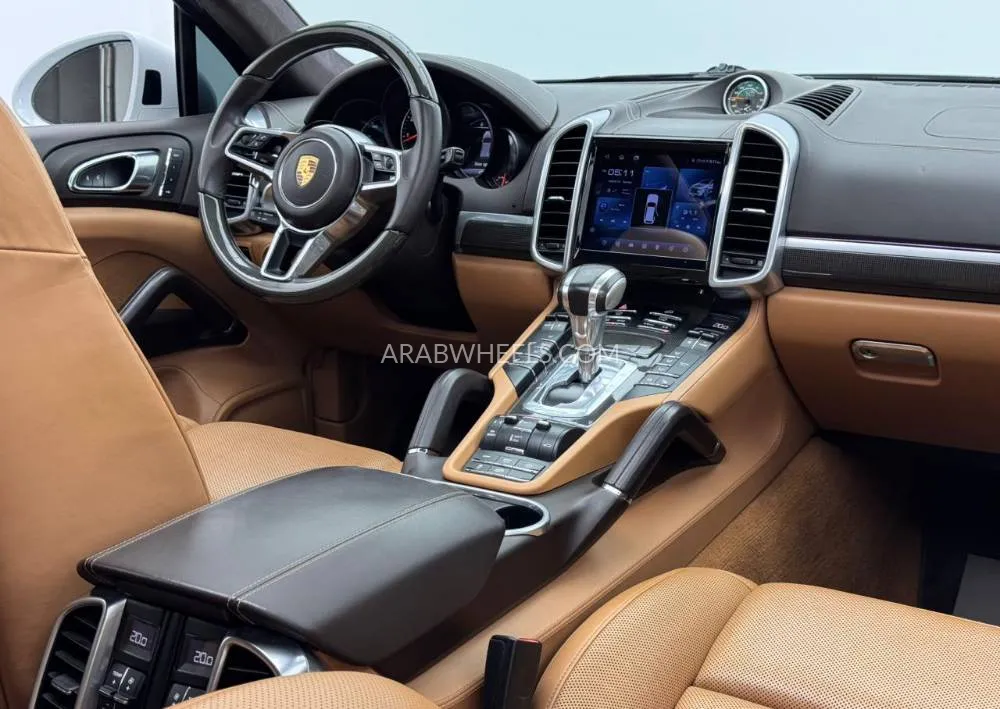 Porsche Cayenne 2016 for Sale in Dubai Image-13