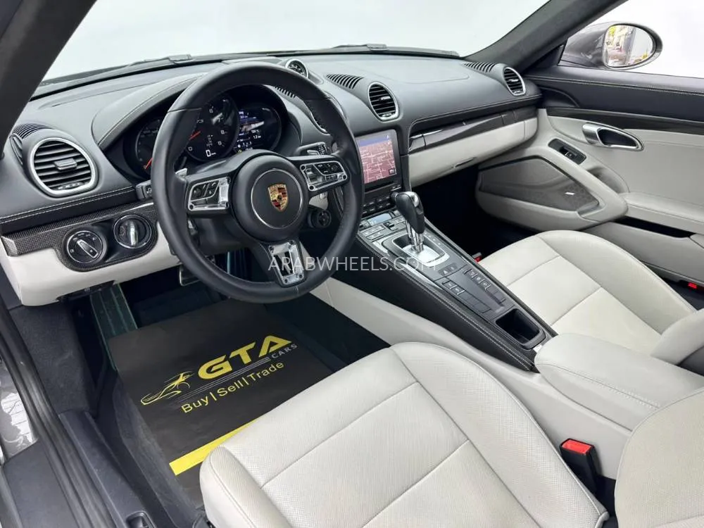 Porsche Cayman 2022 for Sale in Dubai Image-9