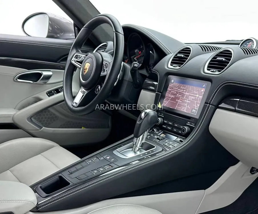 Porsche Cayman 2022 for Sale in Dubai Image-10