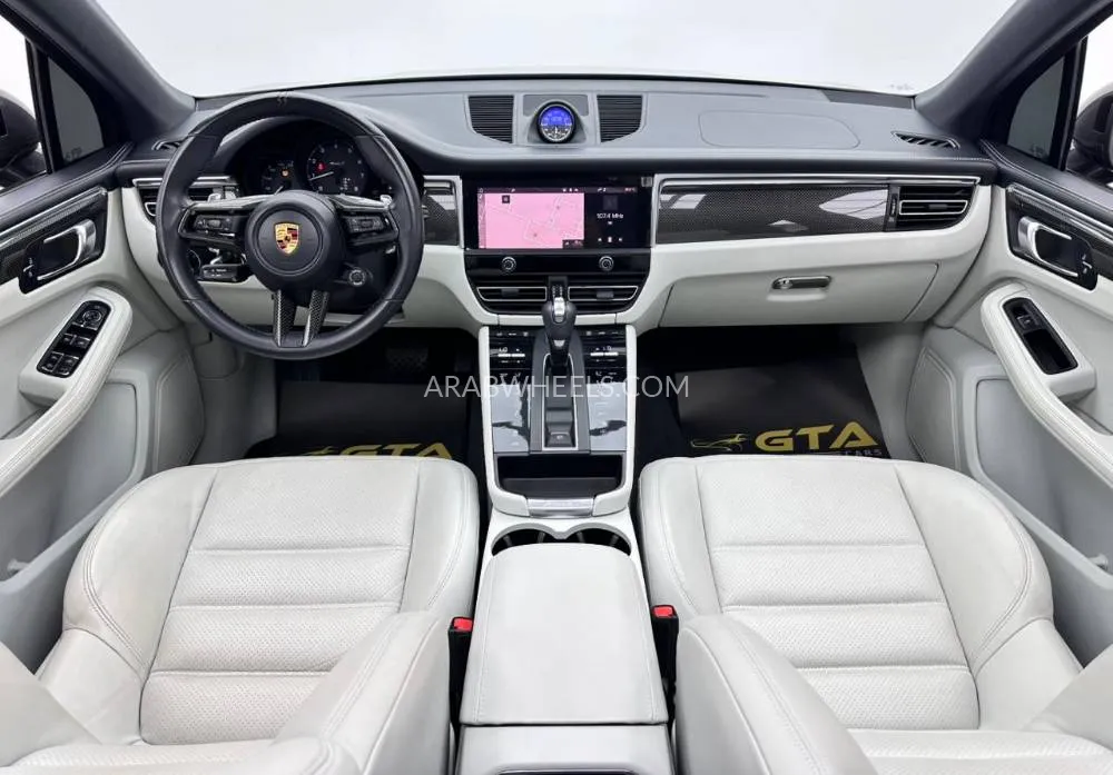 Porsche Macan 2022 for Sale in Dubai Image-10