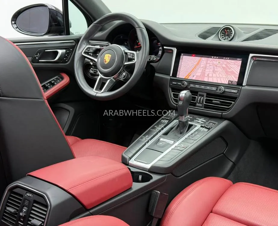 Porsche Macan 2023 for Sale in Dubai Image-12
